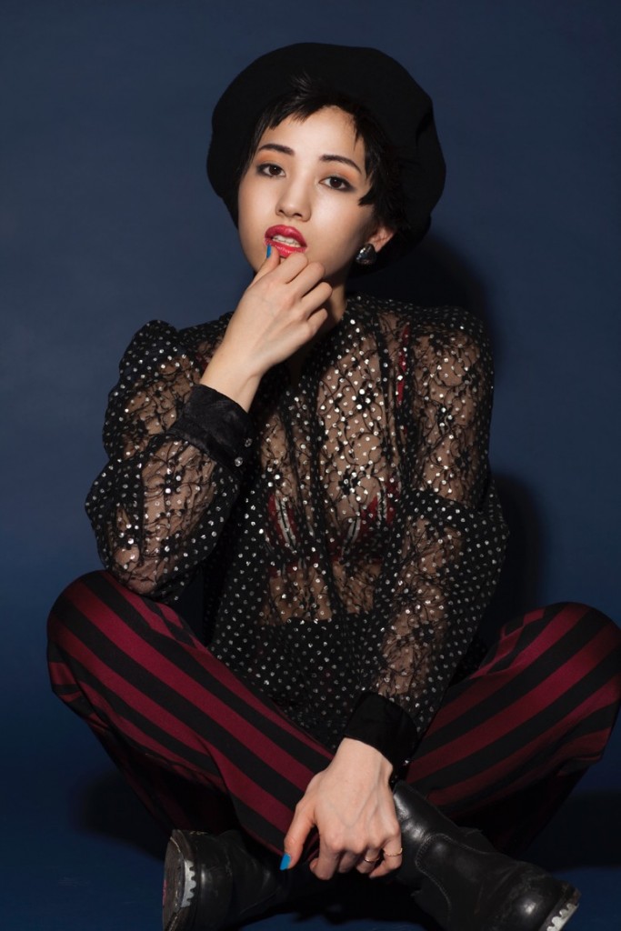 今っぽ顔の立体ブラウンチーク